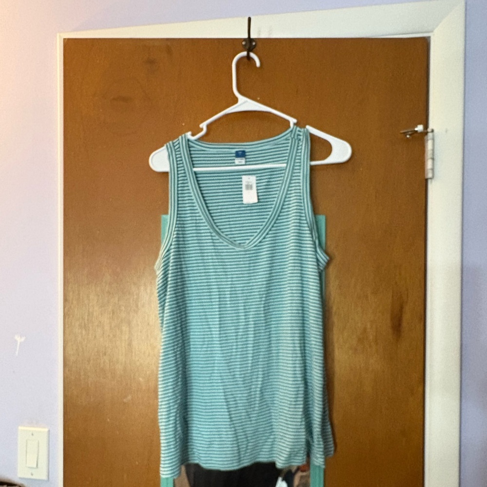 NWT old navy luxe tank